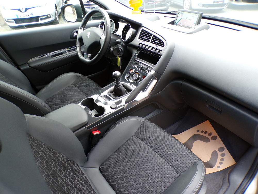 3008 1.6 BlueHDi 120ch S&S BVM6 Access 2015 occasion 42300 Roanne