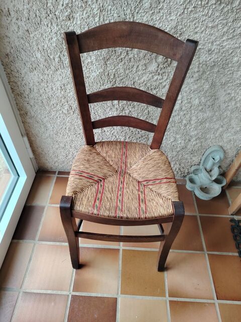 Chaise 12 Laragne-Mont�glin (05)