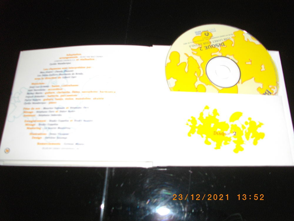 Pochette de deux Cd "MES PLUS BELLES CHANSONS" pour enfant CD et vinyles