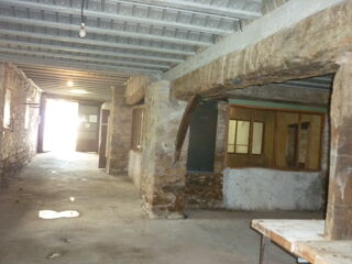  Remise / Grange � louer 3 pi�ces 165 m� Brignon