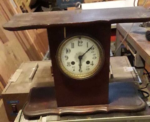 Pendulette  balancier. 2 Aulnay-sous-Bois (93)