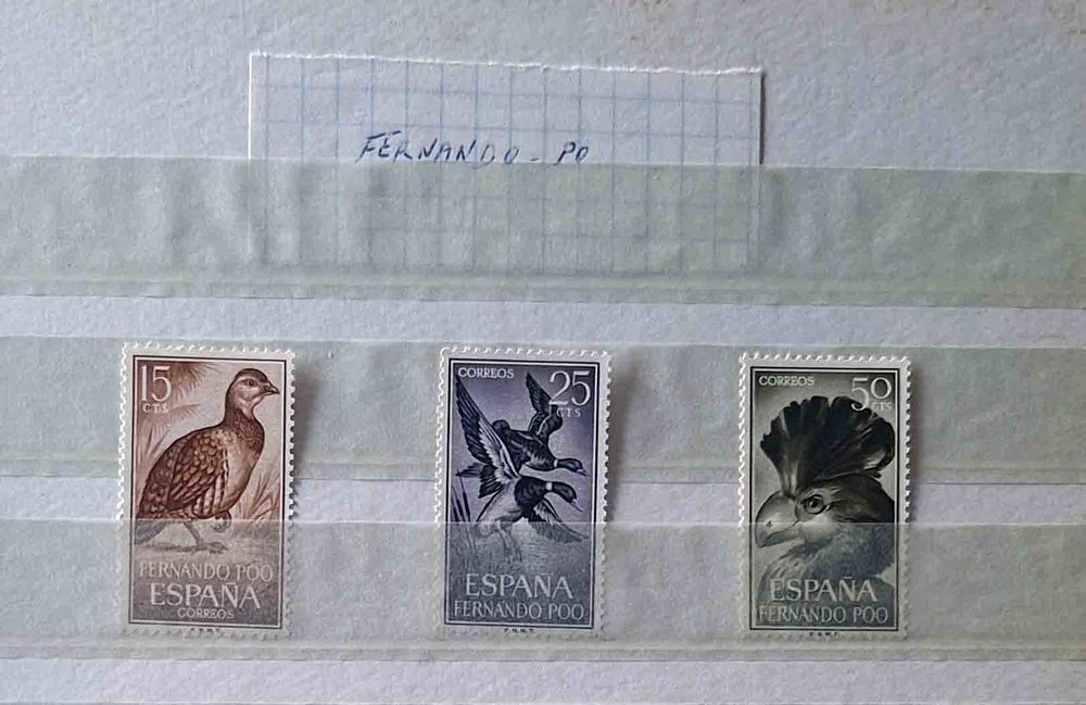 S&eacute;rie de timbres de collection de Fernando Po 