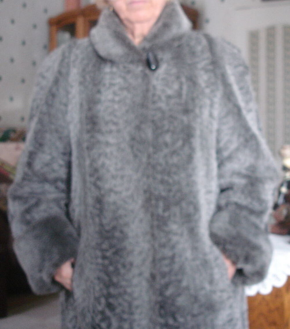 Manteau imitation Fourrure Vêtements