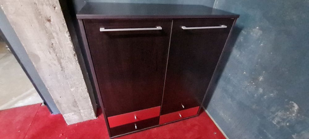 2 Commodes tres bon &eacute;tat Meubles