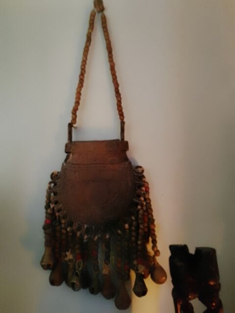 Sac Tribal Décoratif avec Grelots et Perles 200 Bollène (84)