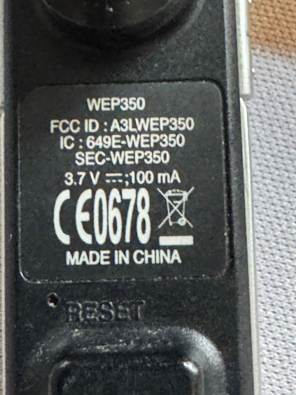 oreillette SAMSUNG avec socle de chargement et prise, c&agrave; &cent;ble Mat�riel informatique