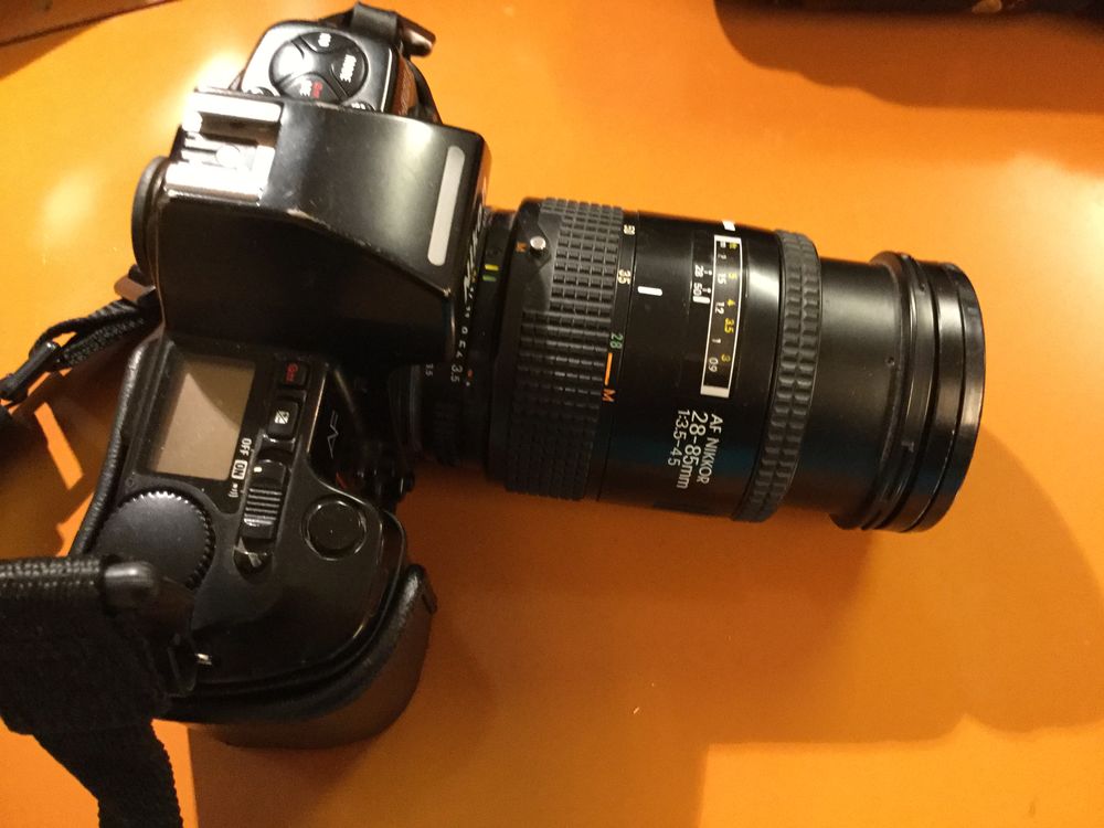VEND NIKON REFLEX TYPE F-801S
28-85mm Photos/Video/TV