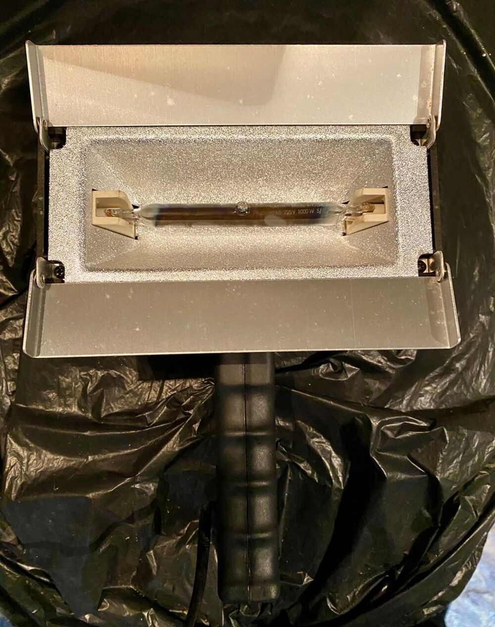 Lampe halog&egrave;ne de 1000w pour photo ou cin&eacute; professionnel. Photos/Video/TV