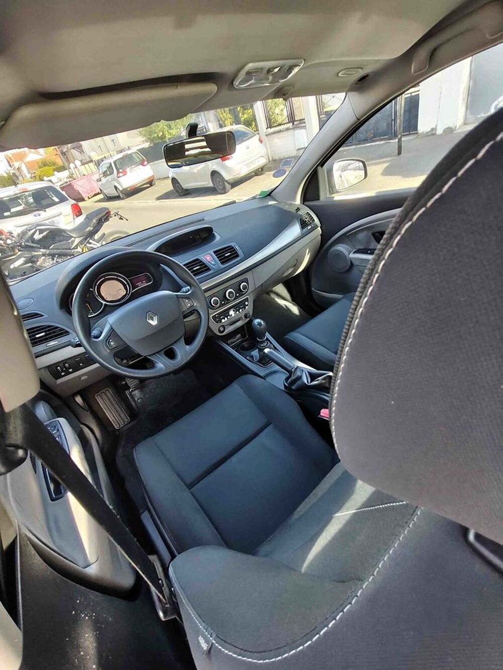 M&eacute;gane III RENAULT MEGANE III 1.6 110 ETHANOL AUTHENTIQUE 2011 occasion 93430 Villetaneuse