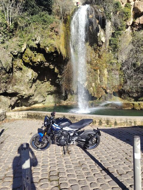 Moto TRIUMPH 2025 occasion Rodez 12000