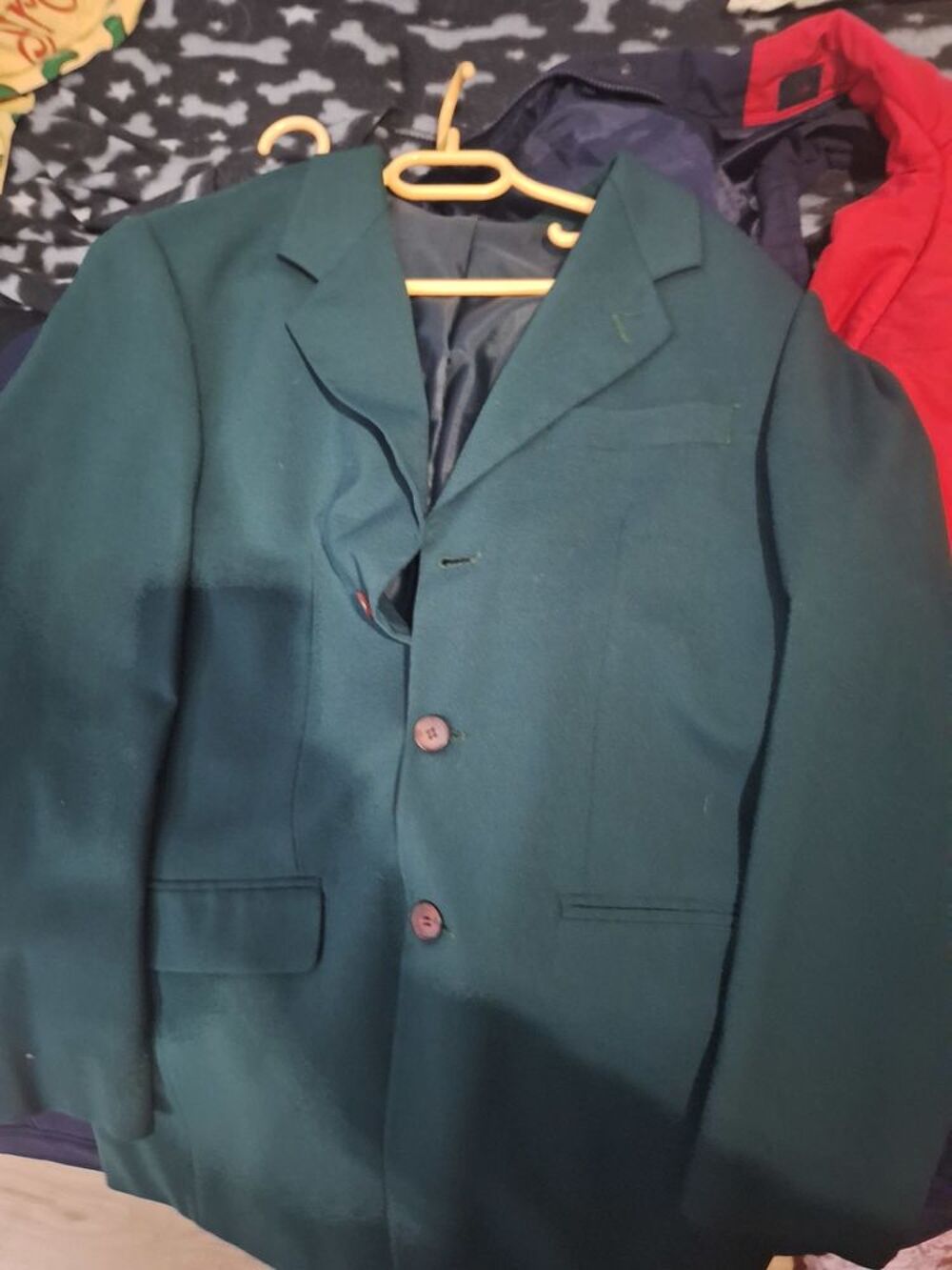 costume et des veste Vêtements