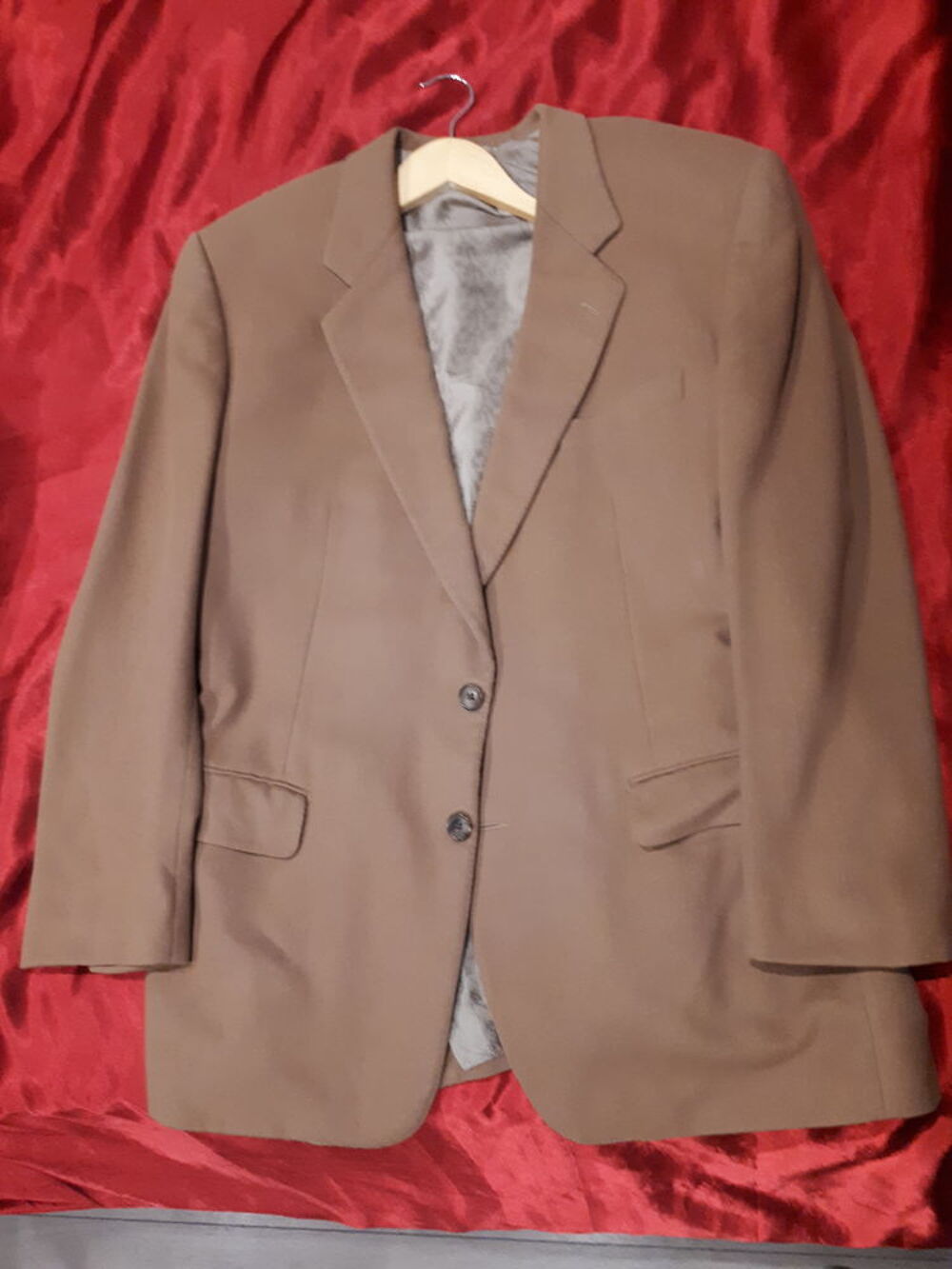 Superbe veste herm&egrave;s en cachemire taille 54 Vêtements