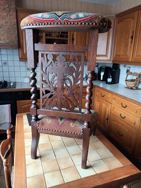 chaise pri dieu ancienne 
200 Le Palais-sur-Vienne (87)