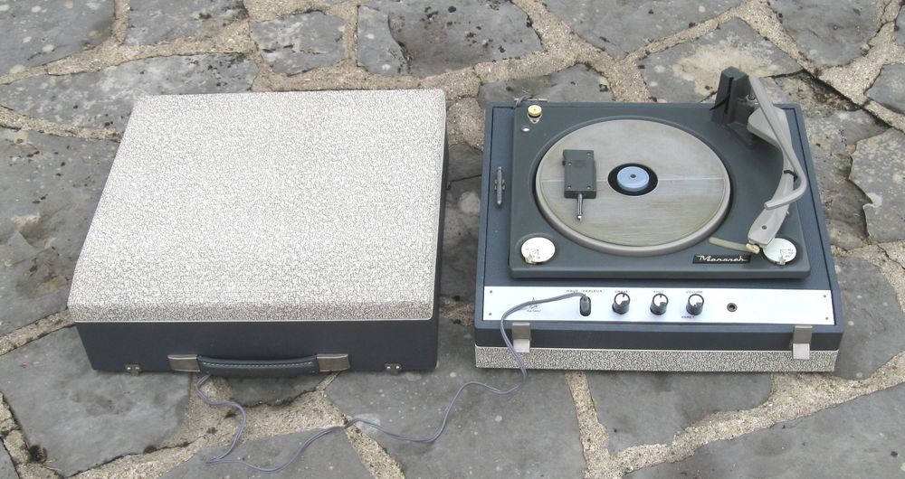 2 Electrophones BSR vintages &agrave; lampes 