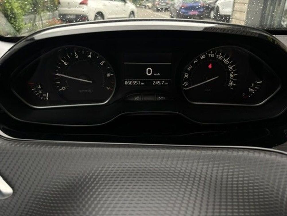 208 1.2 PureTech 110ch S&S BVM5 Allure 2015 occasion 95480 Pierrelaye