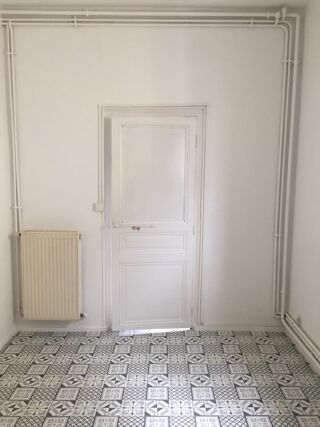  Appartement à louer 2 pièces 58 m²