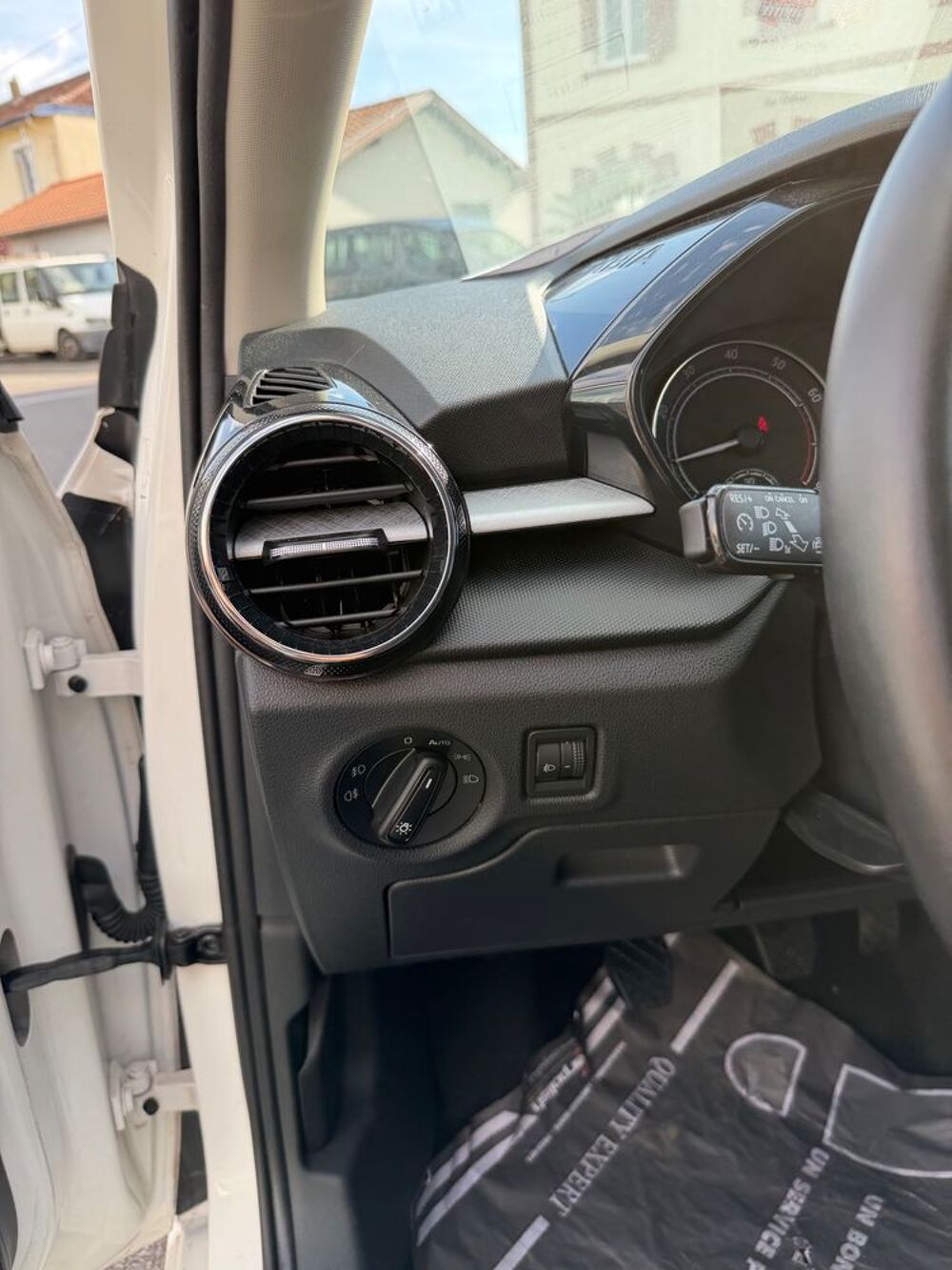 Fabia 1.0 TSI 95 ch BVM5 Ambition 2023 occasion 40100 Dax