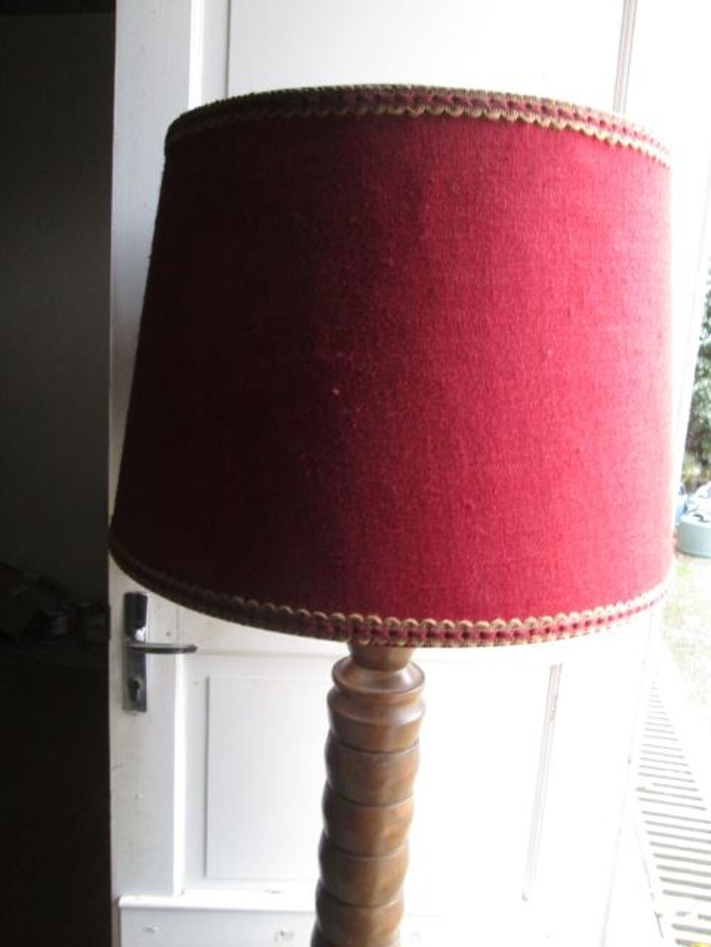Lampadaire et pied en bois tourn&eacute; style ancien 175 cm Décoration