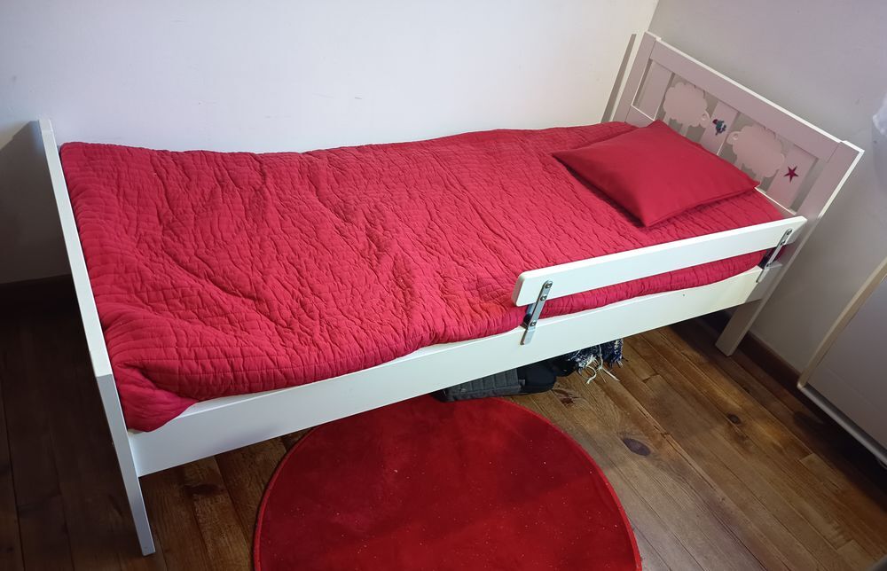 lit enfant complet matelas couette ,1 barriere 170x75-- Meubles