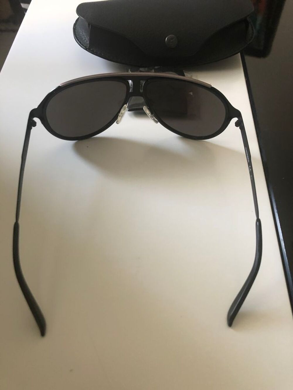 LUNETTES DE SOLEIL MARQUE CARRERA Vtements