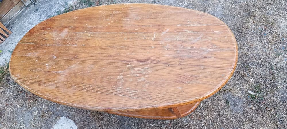 Table basse de salon ovale avec deux plateaux Meubles