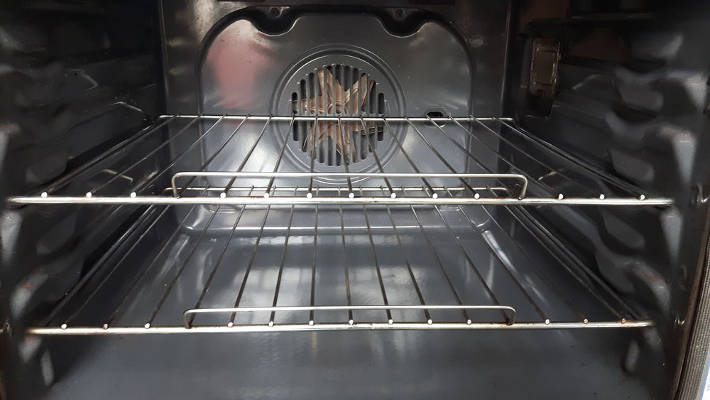 four pour les amoureux de la cuisine. Electroménager