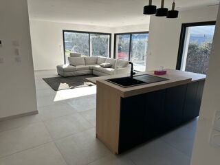  Maison � vendre 4 pi�ces 560 m�