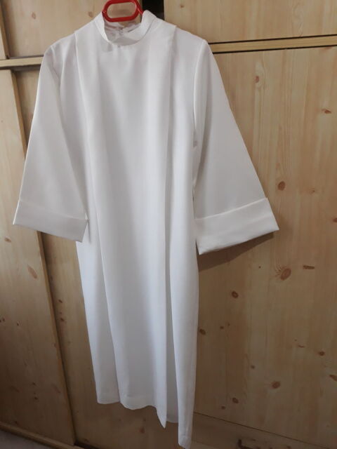 Aube de communion mixte belle qualit 30 Monteau (89)