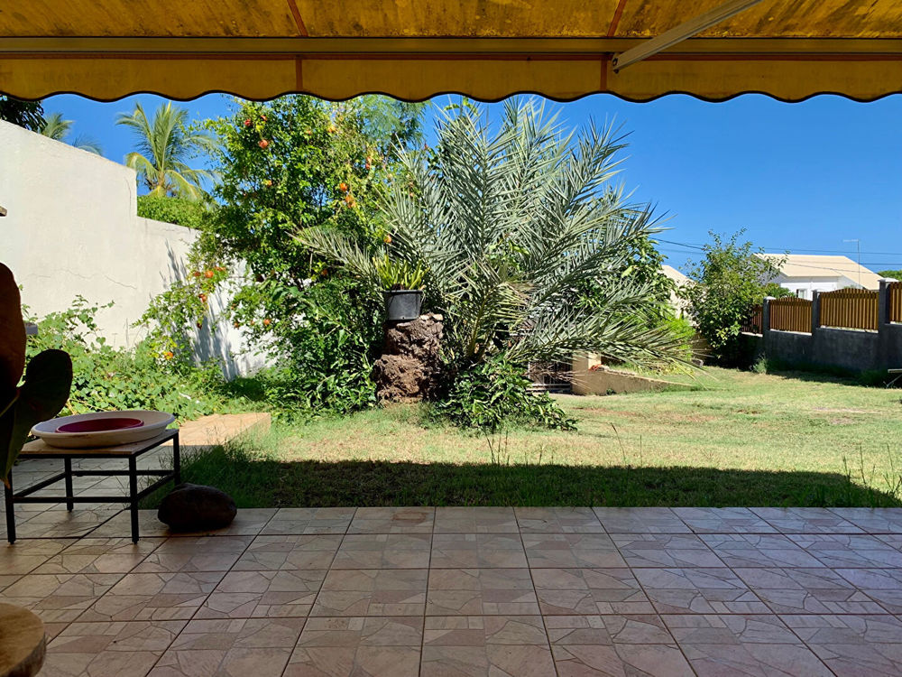 Vente Maison ORPI - Saint Gilles Les Bains Villa 6 pièce(s) 250 m2 / Terrain à Bâtir Saint-gilles les bains