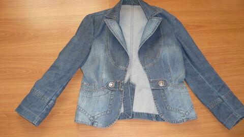 Veste en Jean 25 Saint-Raphal (83)