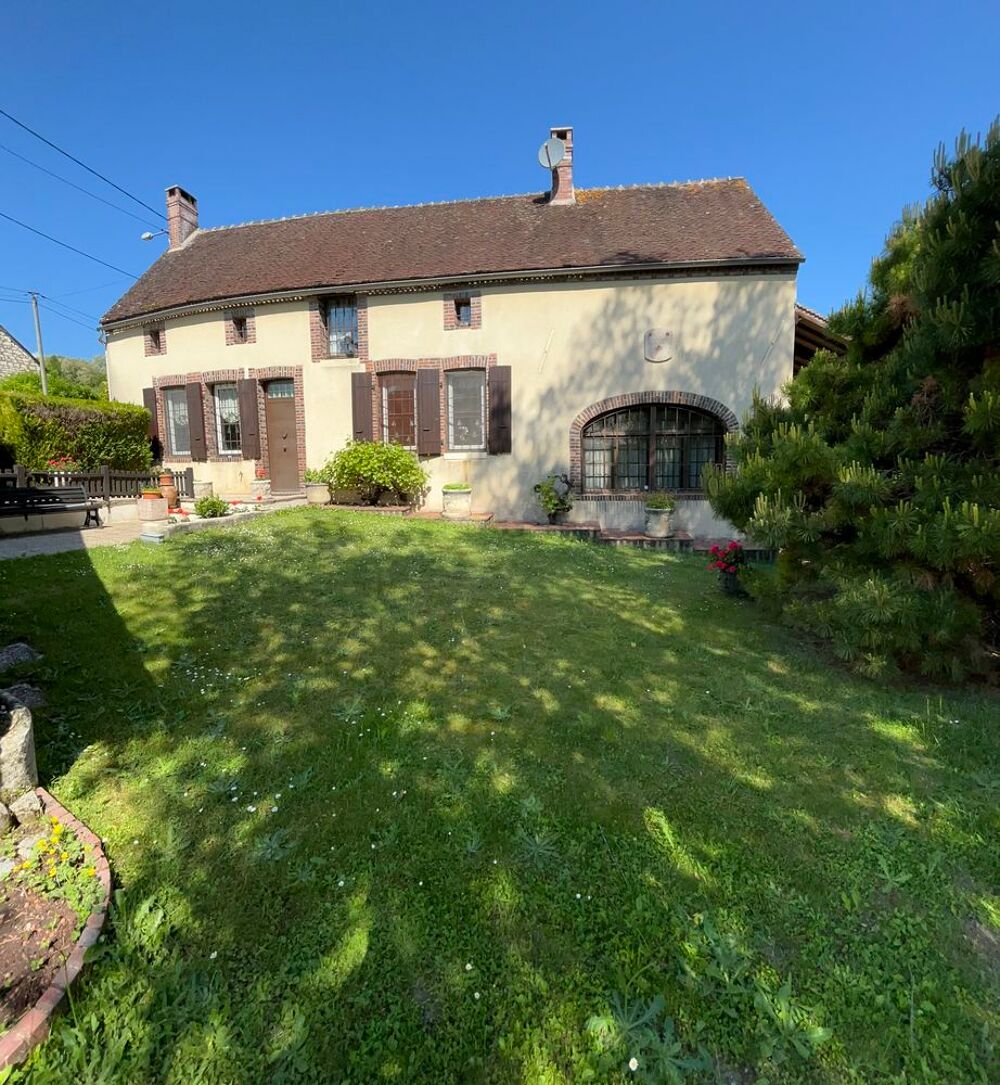 Vente Maison Longère et dépendance en Puisaye avec 6662 m2 de terrain Merry-la-vallée