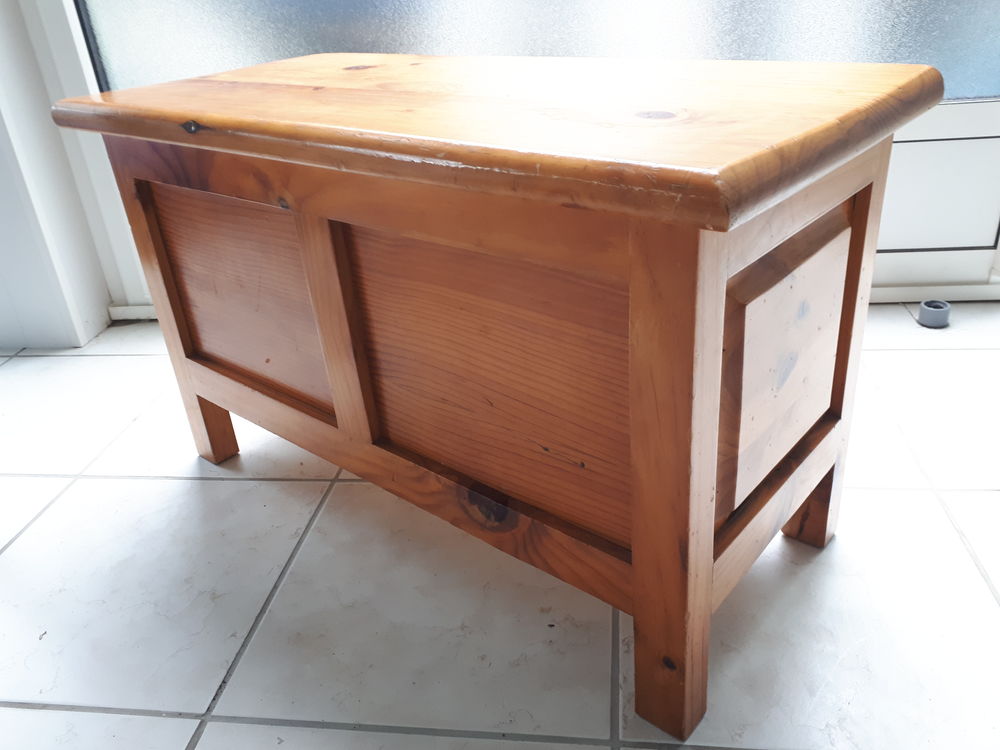 Coffre ou malle &agrave; jouets et banc Jurassic-Park en pin massif Mobilier enfants
