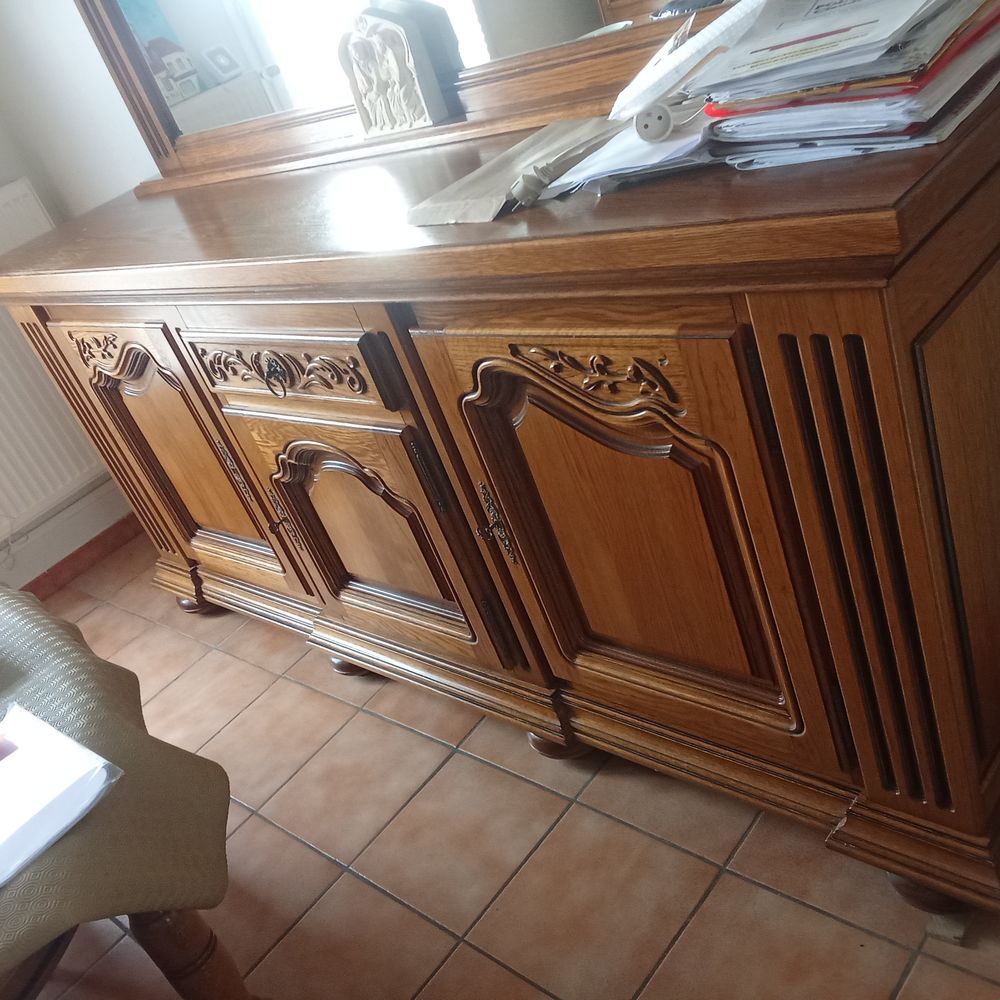 Babut pas plus le miroir 
Longueur 240 cm
Largeur 56 Meubles