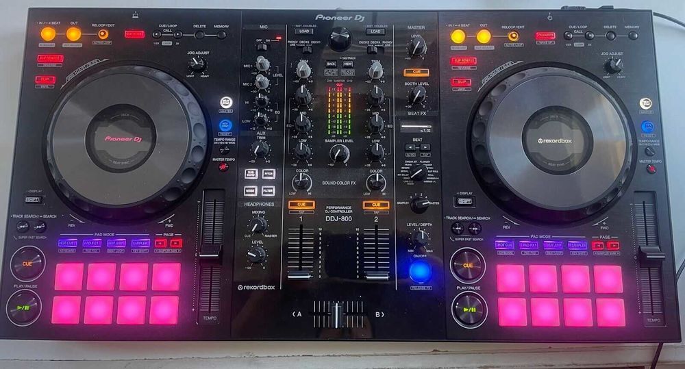 Contr&ocirc;leur DJ 2 canaux Pioneer DDJ-800 Bo&icirc;te d'origine Instruments de musique