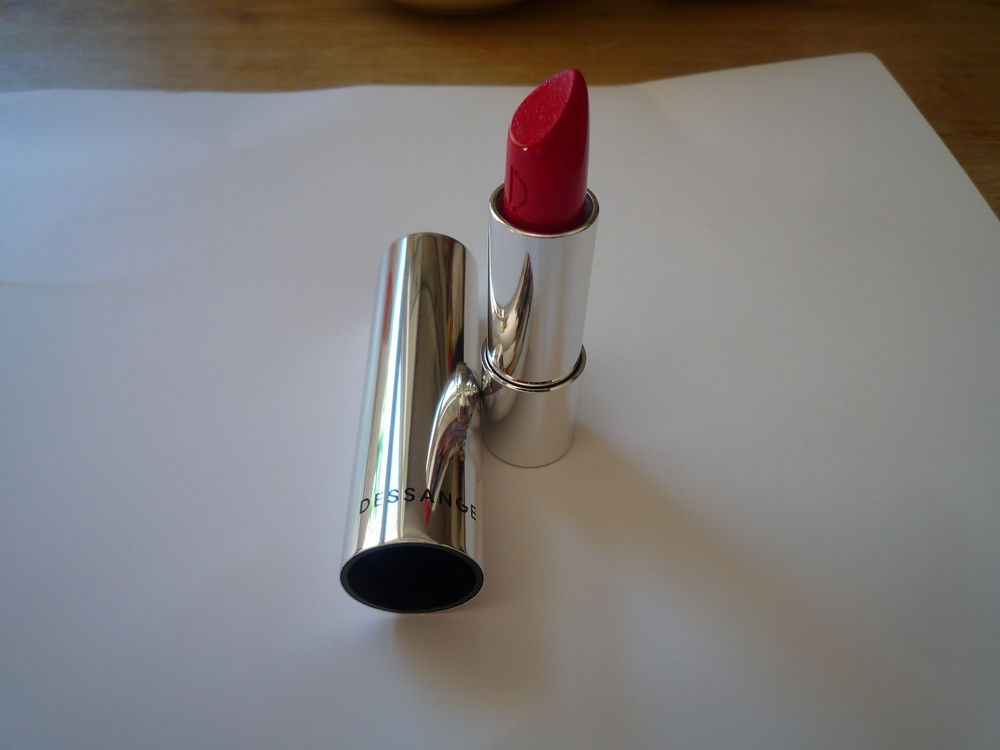 ROUGE A LEVRES DESSANGE ROUGE

