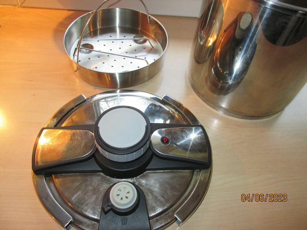 auto-cuiseur Electroménager
