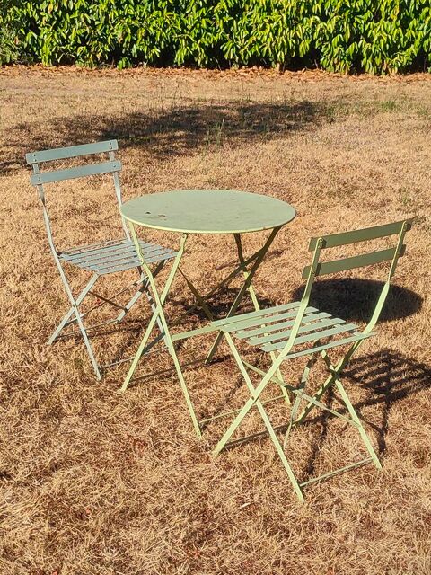 Salon de jardin vert 80 Avermes (03)