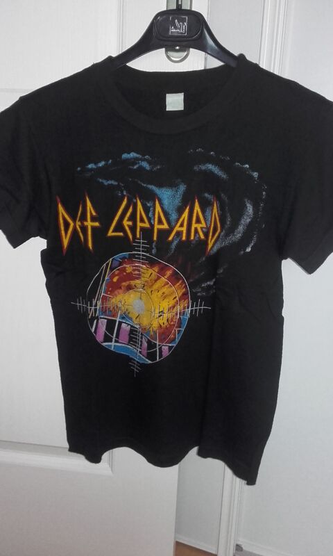 T-Shirt : Def Leppard - Pyromania Europe Tour 1983 - Taille  250 Angers (49)