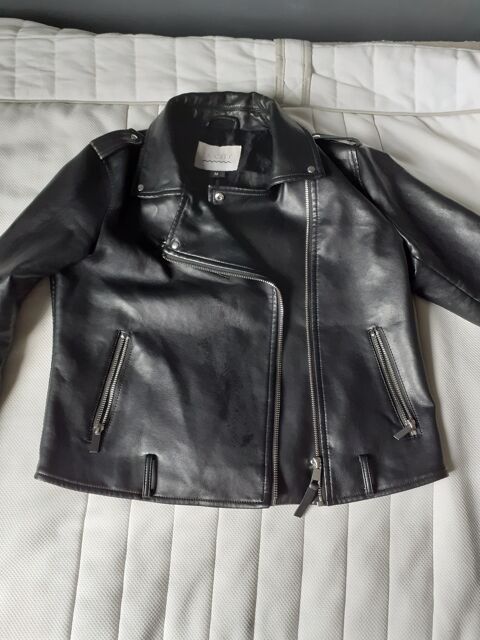 Perfecto taille M 12 Bezons (95)