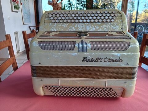 Accordéon Fratelli Crosio 120 basses 600 Lurs (04)