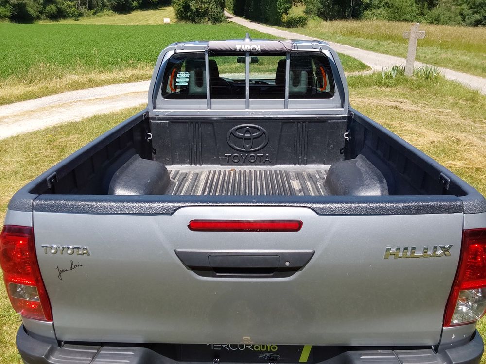 Hilux HILUX X-TRA CAB 4WD 2.4L 150 D-4D LECAP 2022 occasion 38080 Saint-Marcel-Bel-Accueil
