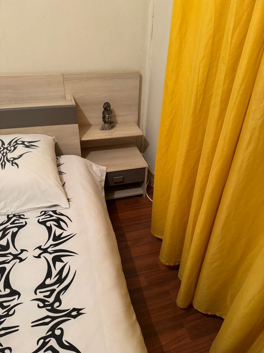 chambre &agrave; coucher, compl&egrave;te, Meubles