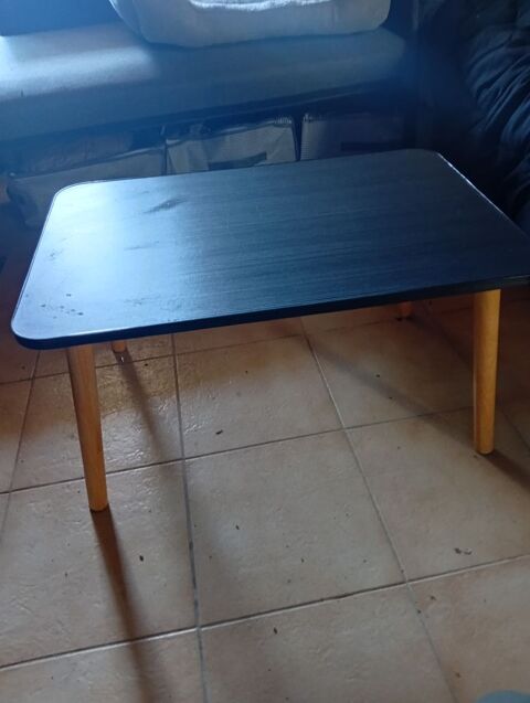 Petite table basse en bon état 10 Paraza (11)