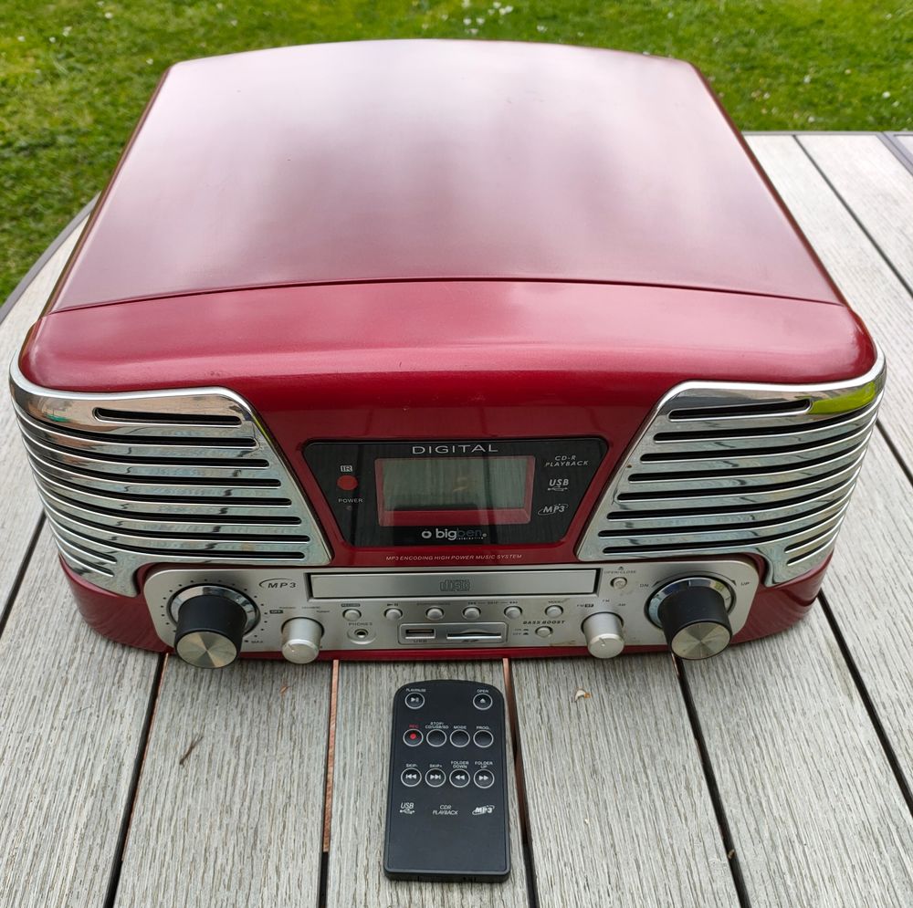 Platine vinyle, CD, MP3 et carte SD O BigBen Rouge Audio et hifi