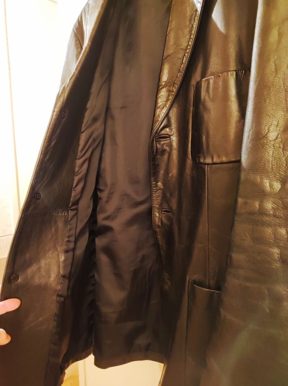 VESTE EN CUIR Vêtements