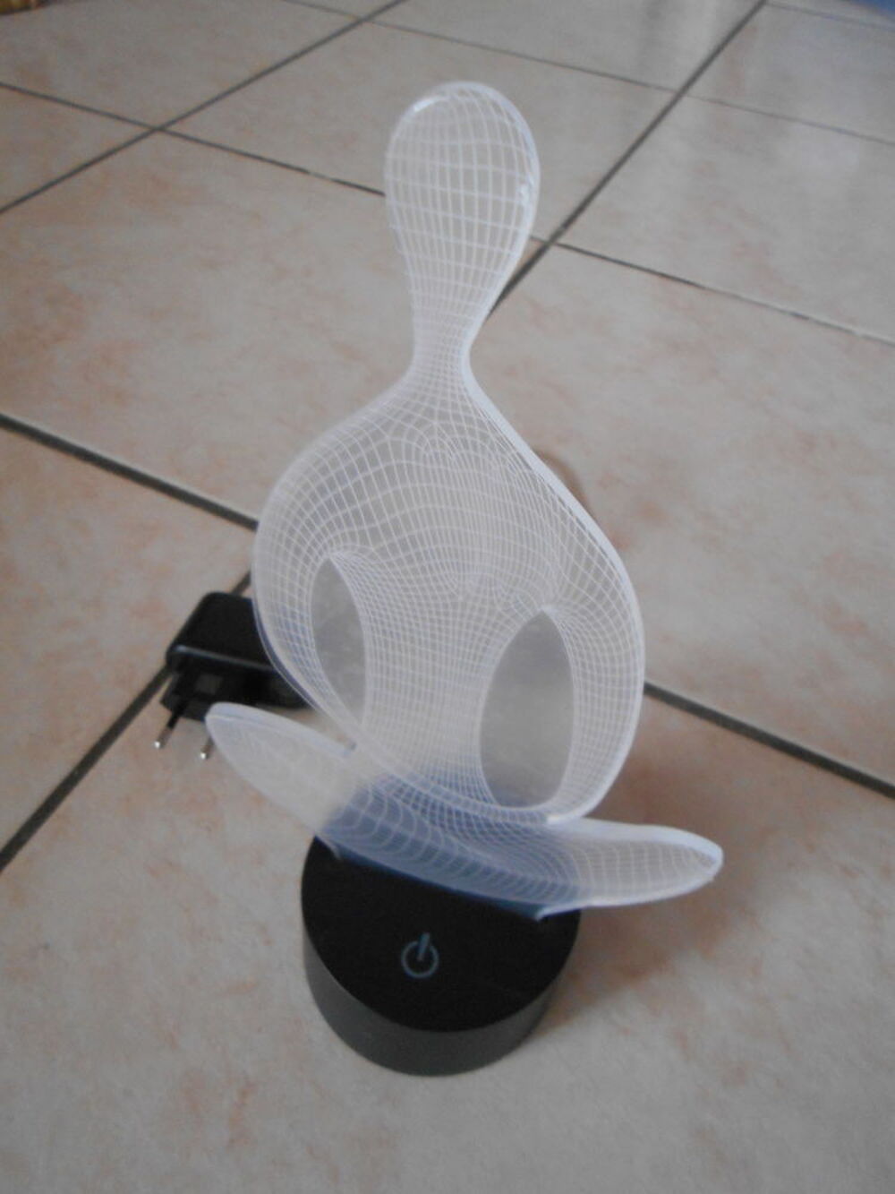 LAMPE SPECIALE Décoration