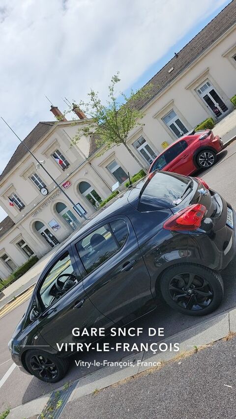 Opel corsa 1.4 90 ch Color Edition