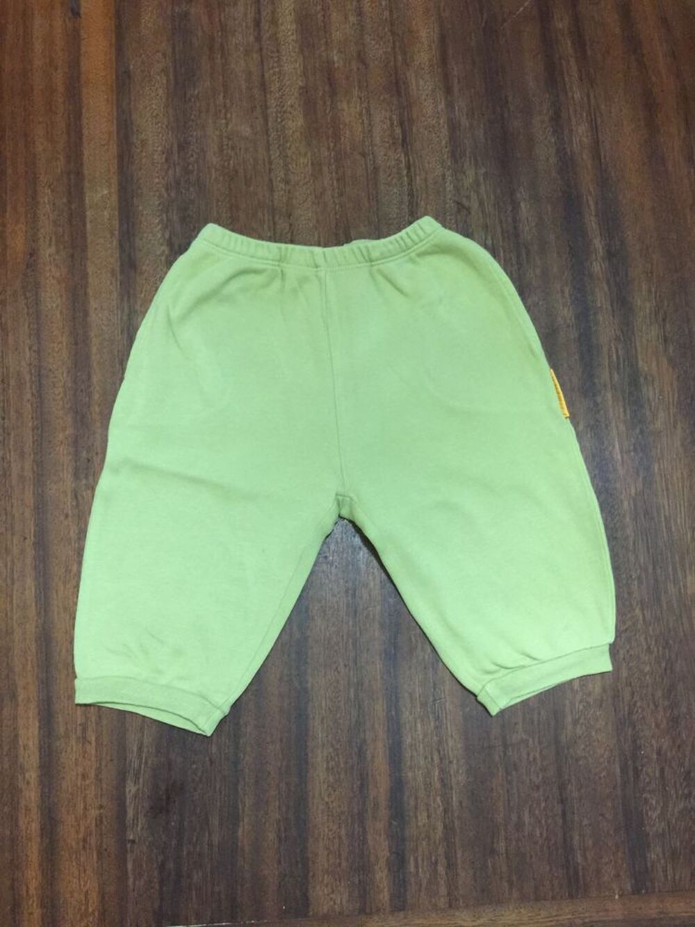Surv&ecirc;tement enfant gar&ccedil;on " Reebok " Vêtements enfants