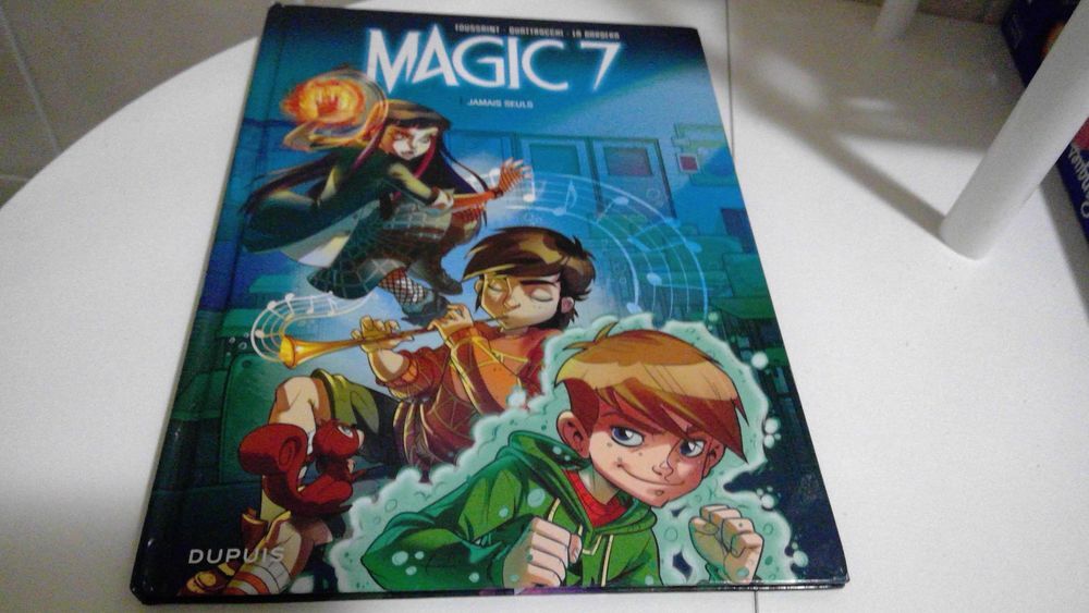 MAGIC 7 AU CHOIX Livres et BD