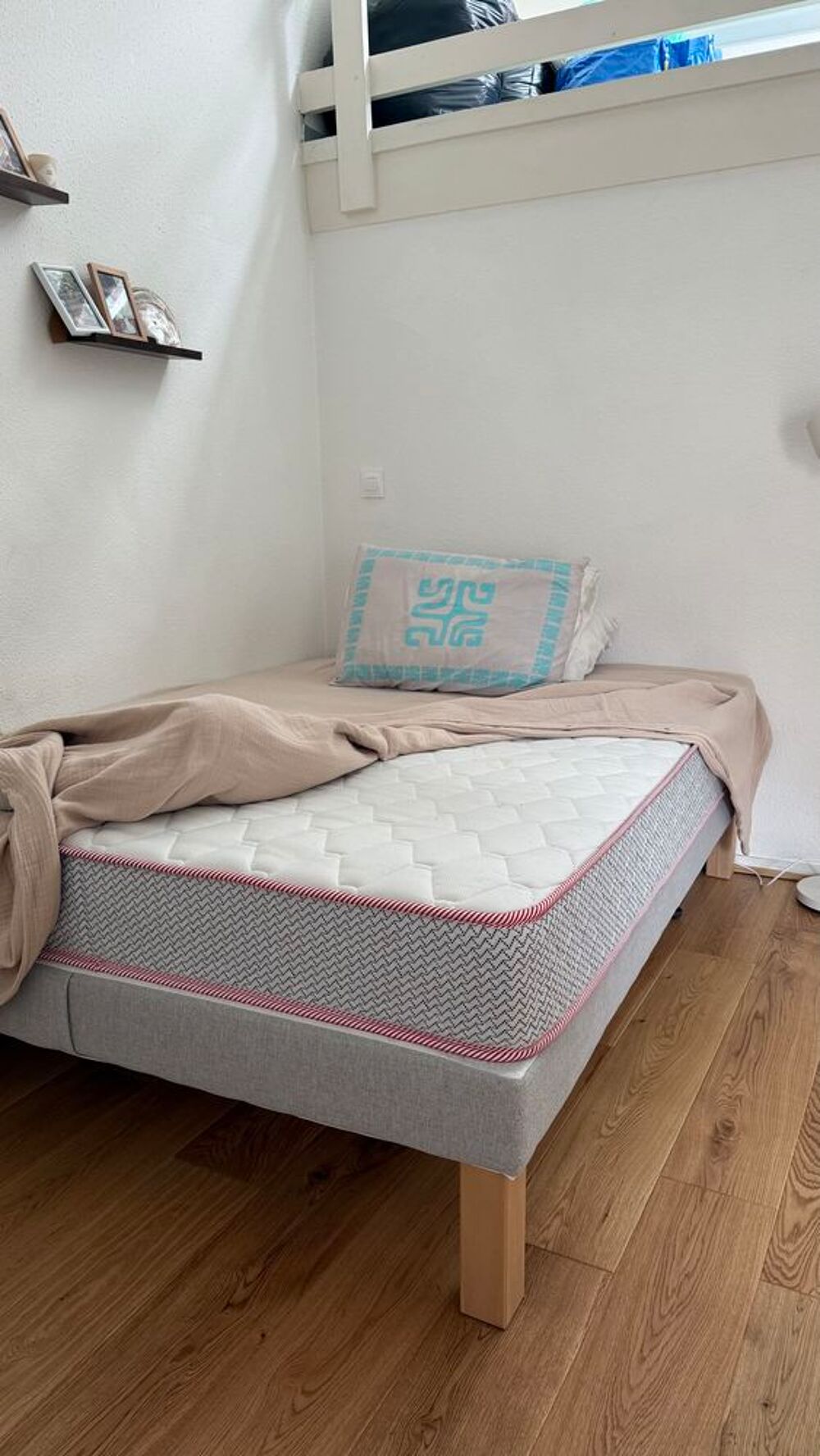 Ensemble sommier + matelas 140x190 Meubles